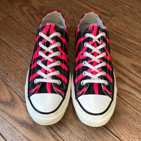converse shoes zebra